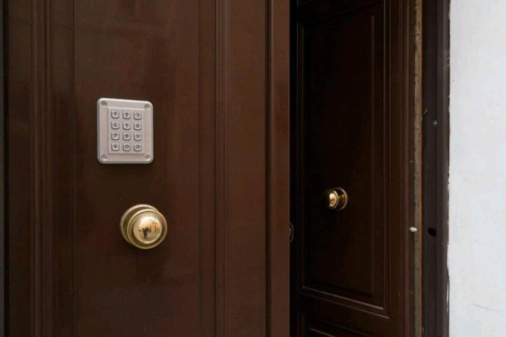 Il Velarium Del Colosseo Apartment Rome Exterior photo